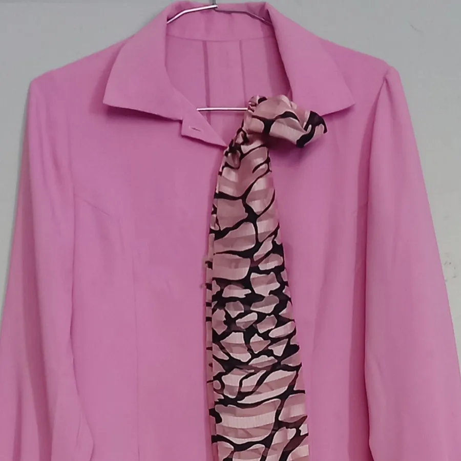 شومیز و دستمال گردن