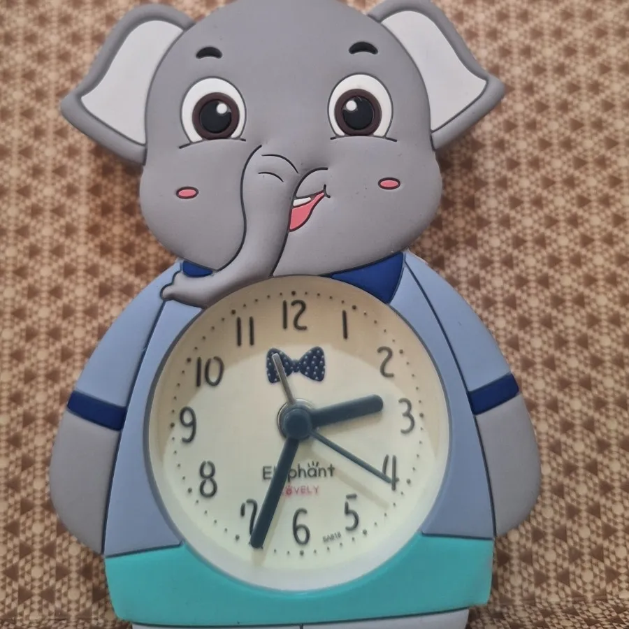 ساعت رومیزی بچگانه