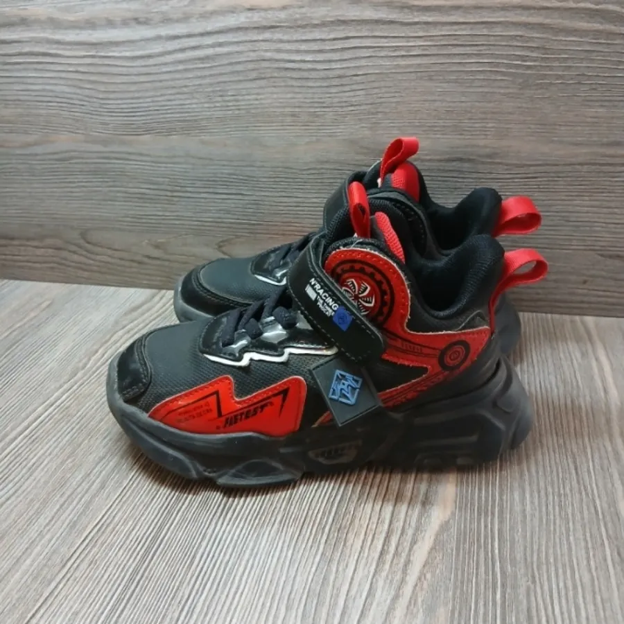 کتونی بچگانه