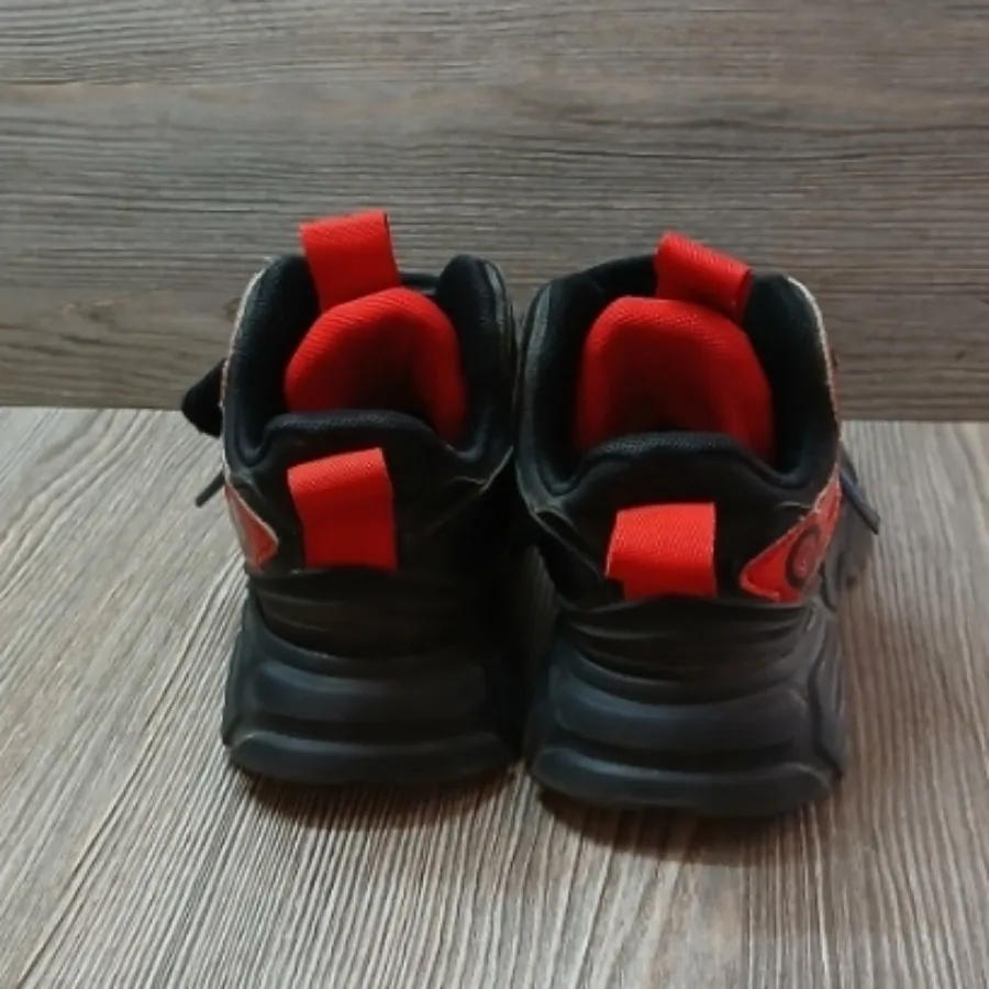 کتونی بچگانه