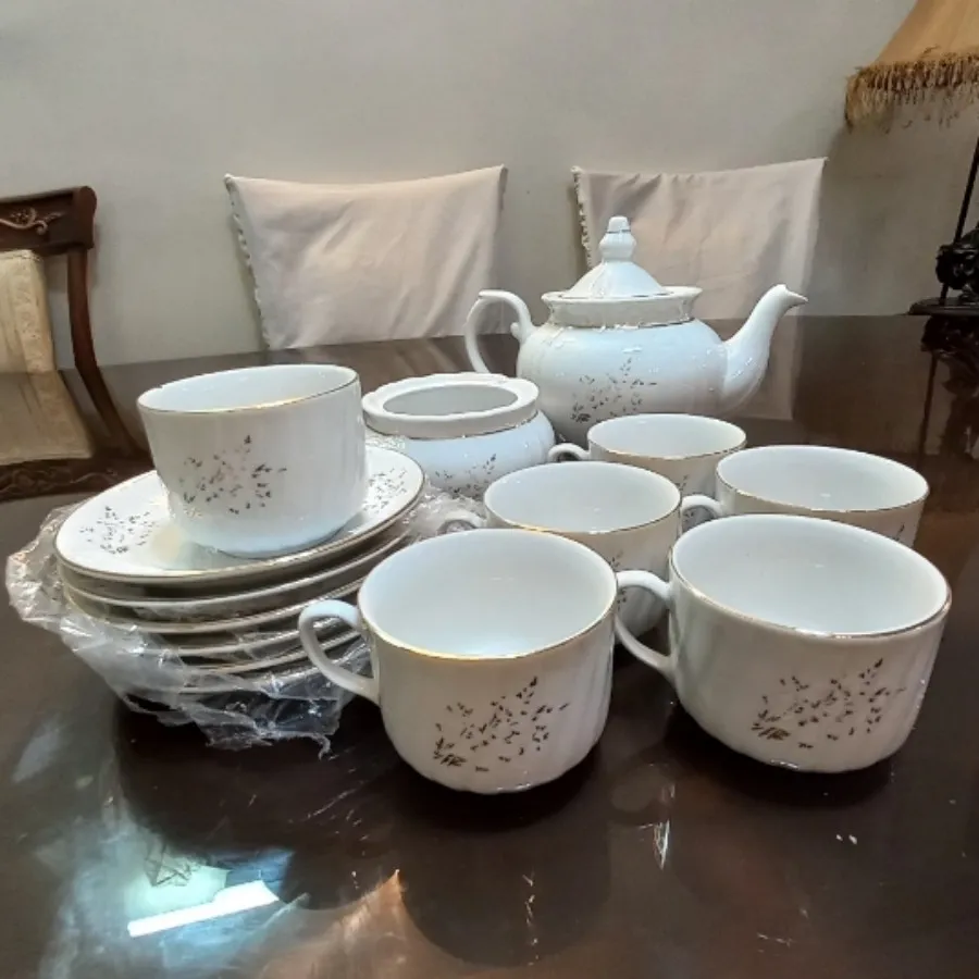 سرویس چینی زرین ناقص عروس