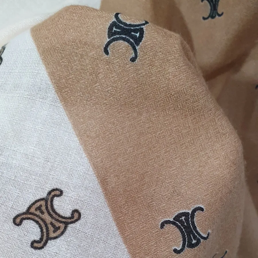 روسری سیا اسکارف