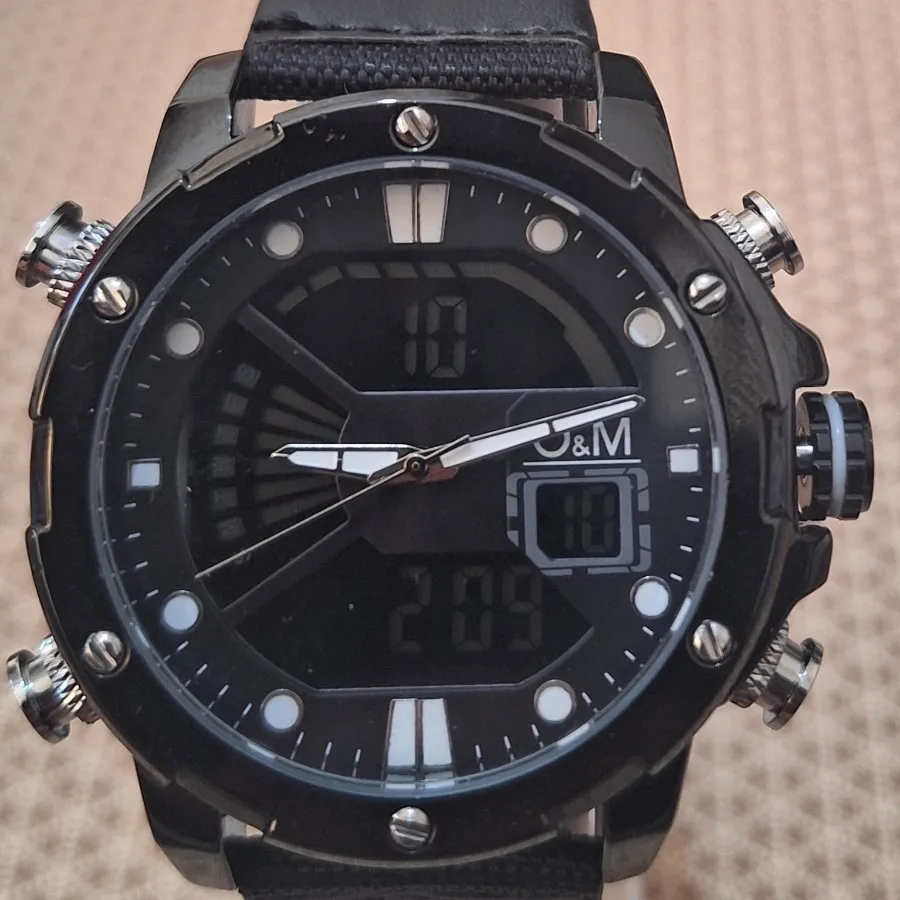 ساعت مچی مردانه O&M بندچر
