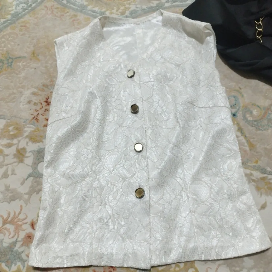 ست کت و شلوار و جلیقه