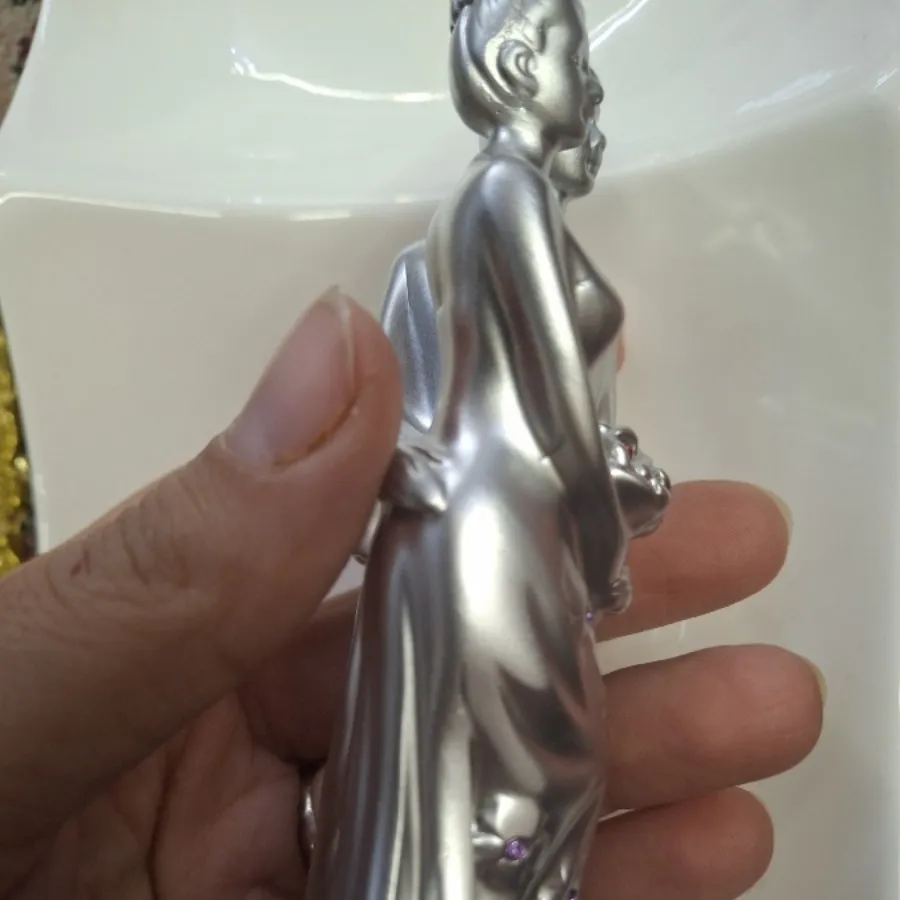 مجسمه عروس و داماد