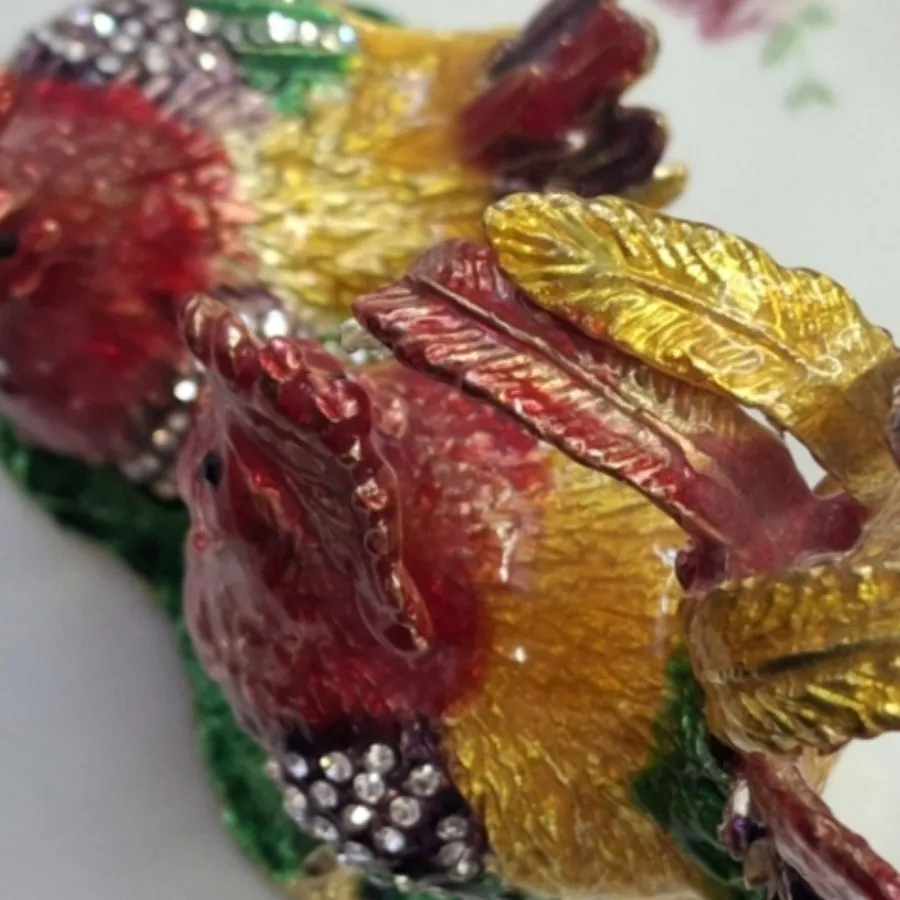 جاجواهری مرغ و خروس