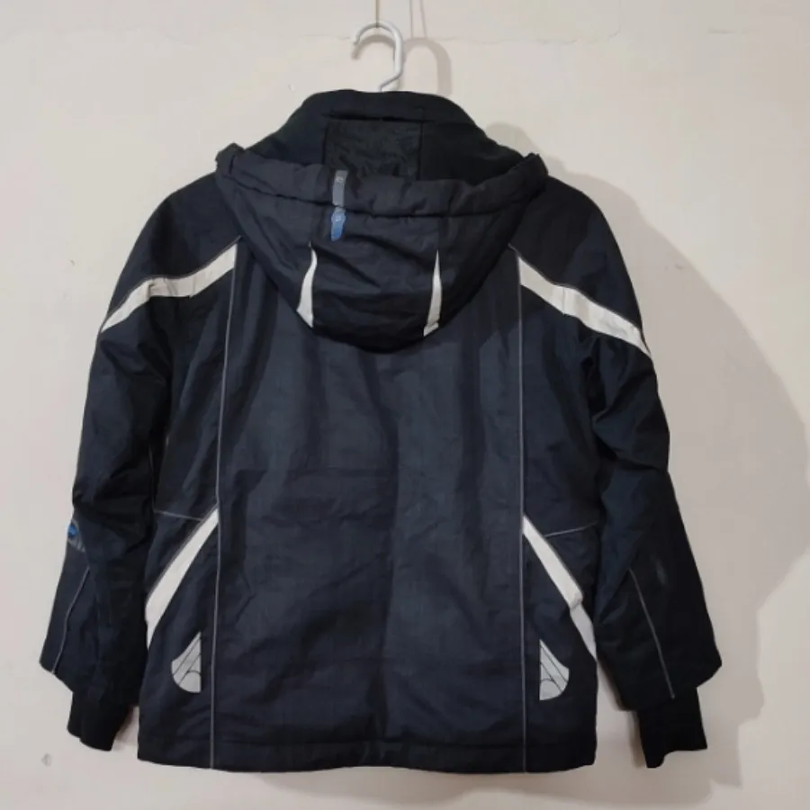 کاپشن طبیعتگردی