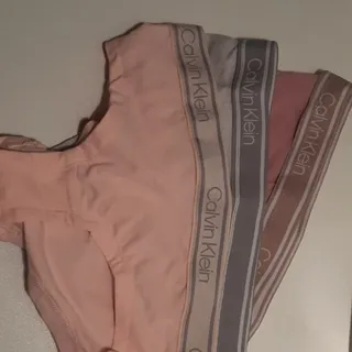 شورت کلوین کلاین