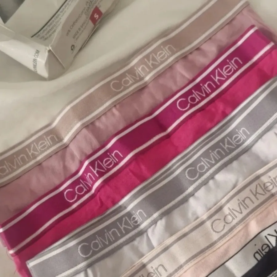 شورت کلوین کلاین