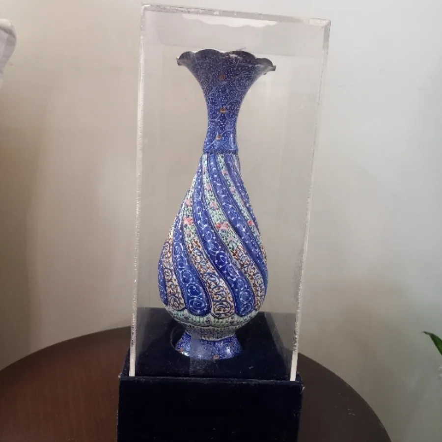 گلدان میناکاری اصفهان