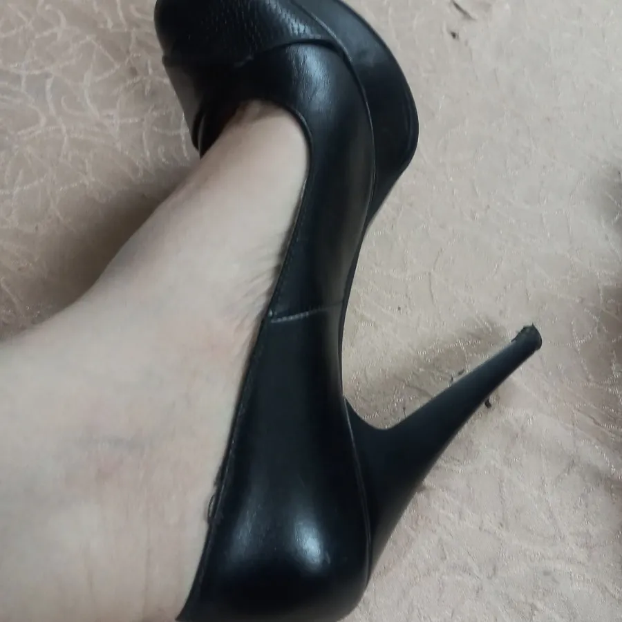 کفش چرم زنانه