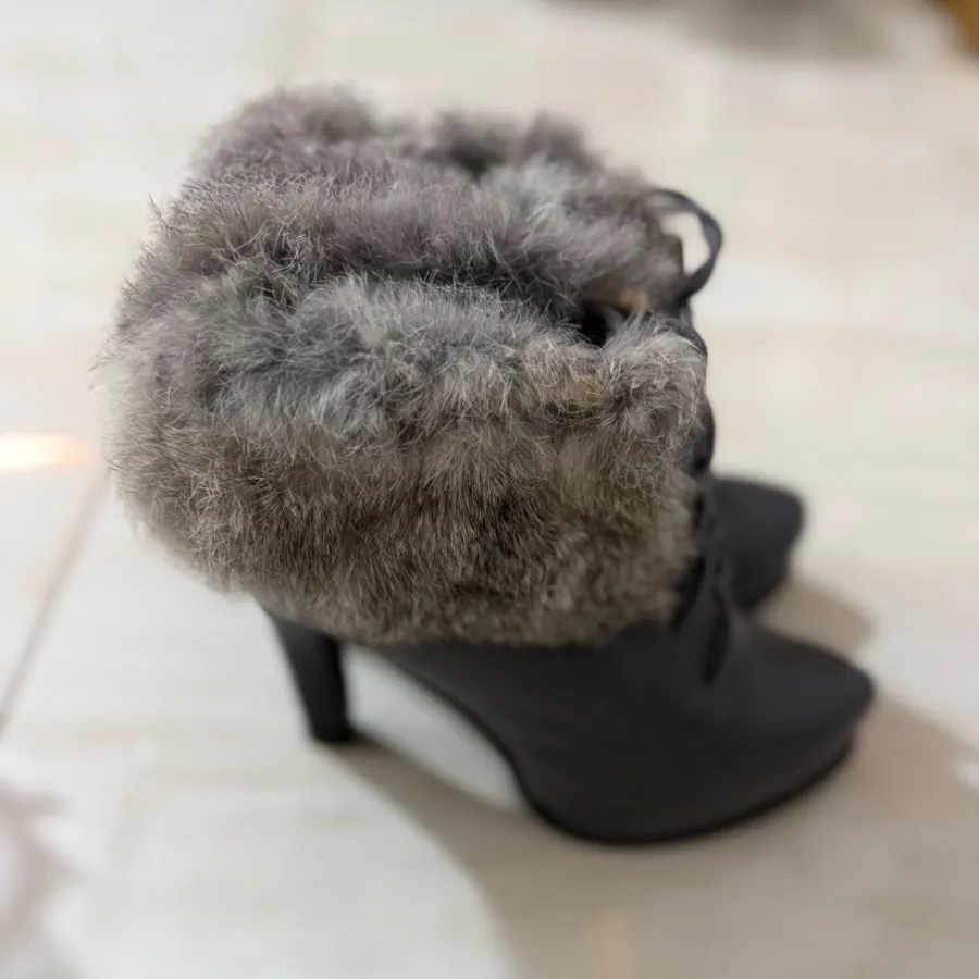 کفش پاشنه بلند