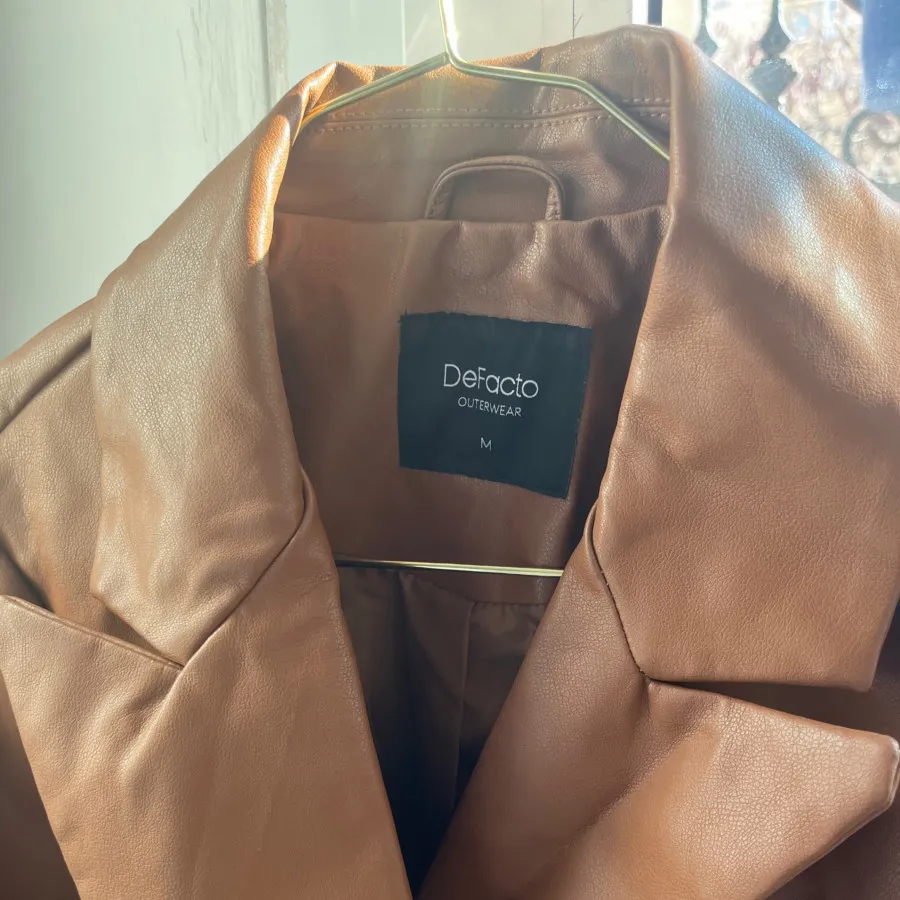 کت چرم دیفکتو