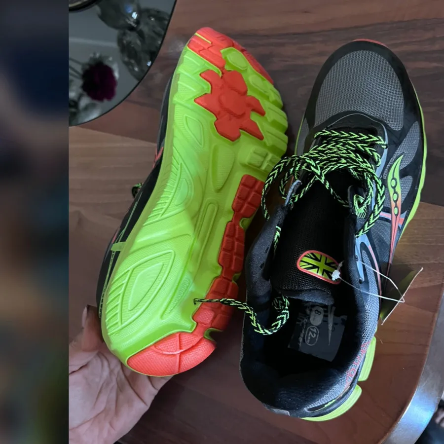 کفش کتونی اسپرت