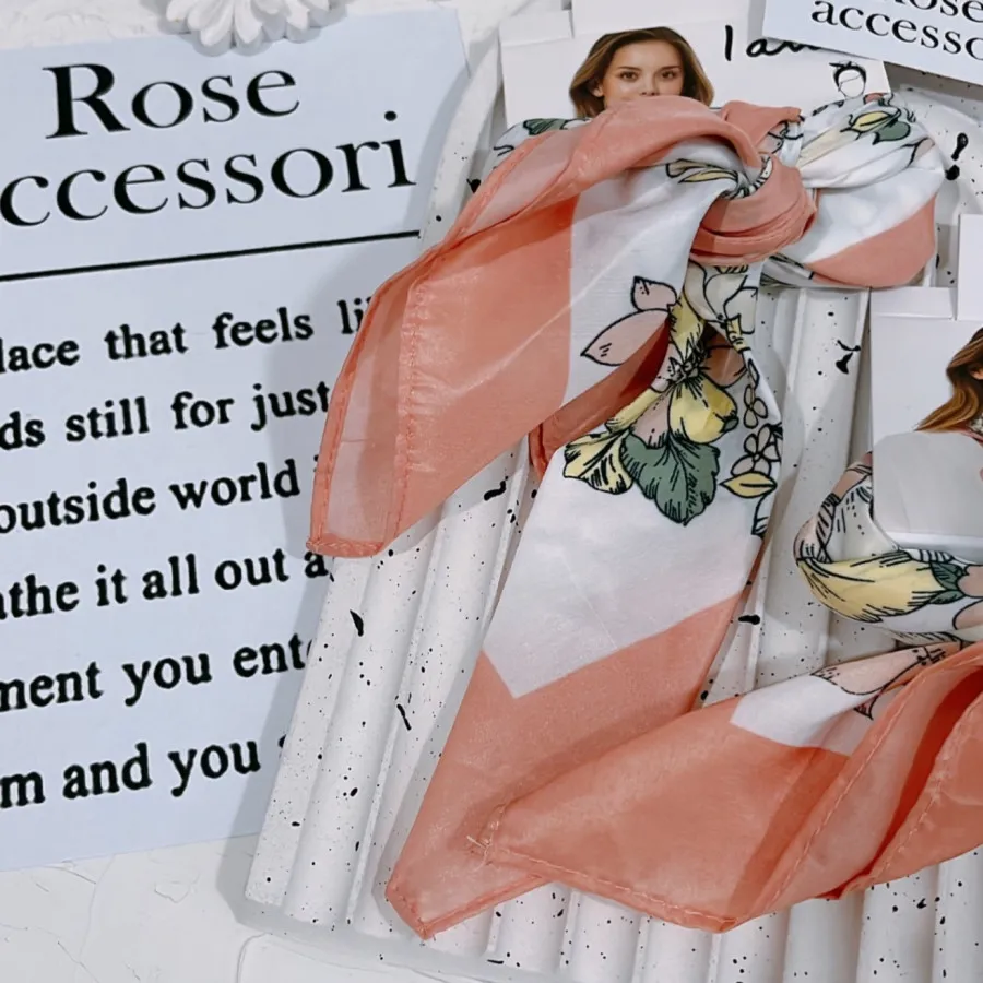 مینی اسکارف