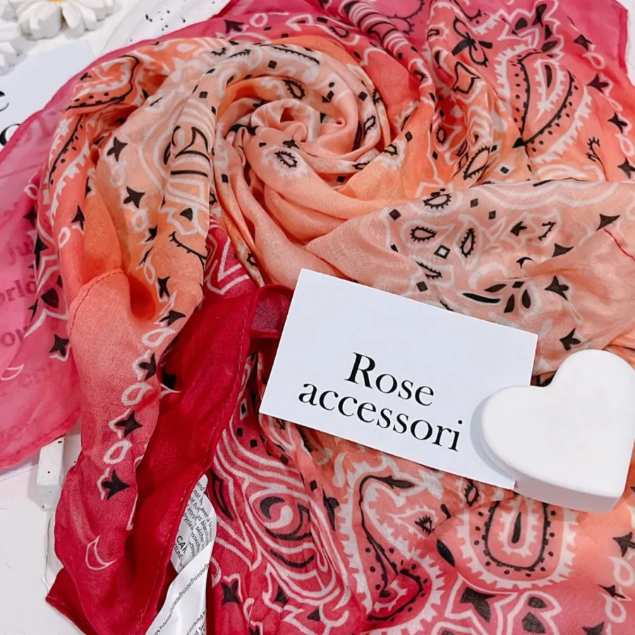 مینی اسکارف