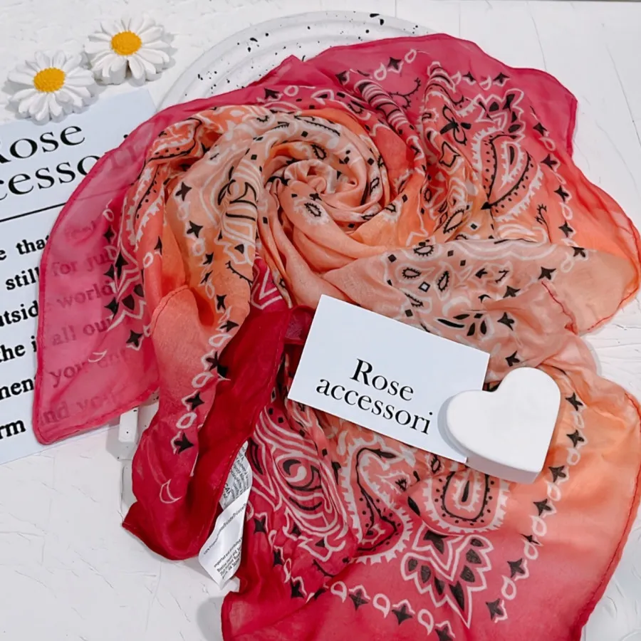 مینی اسکارف