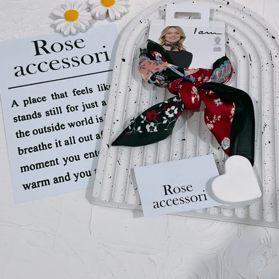 مینی اسکارف