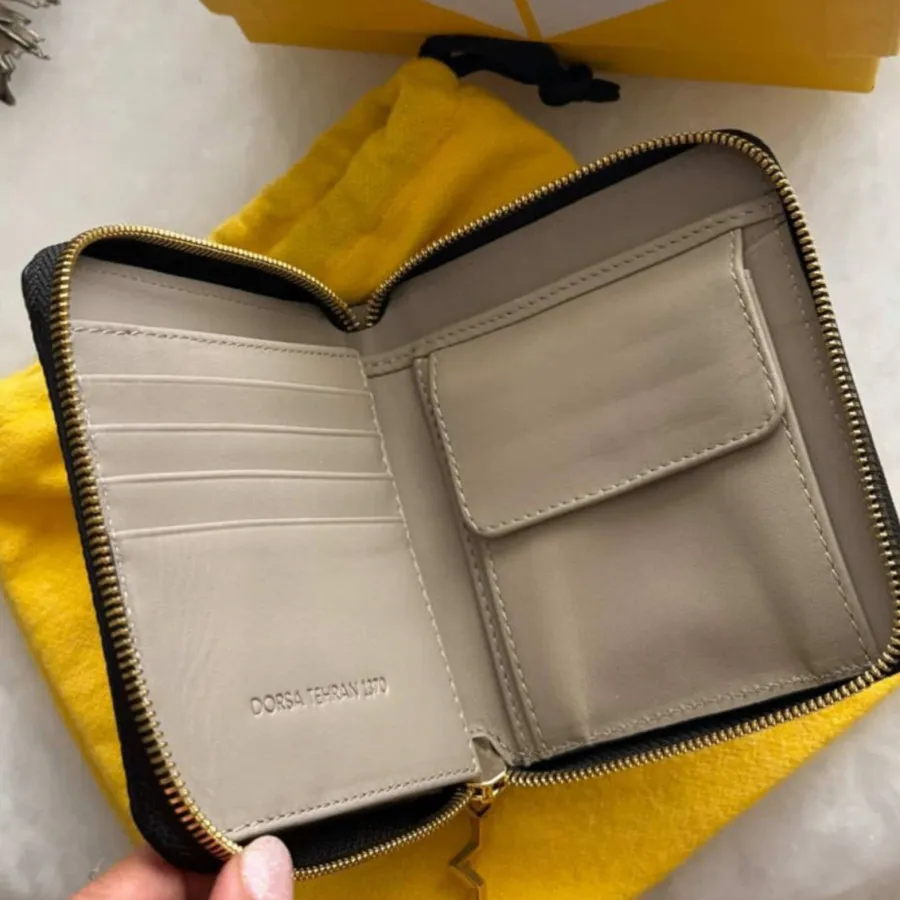 جاکارتی درسا چرم