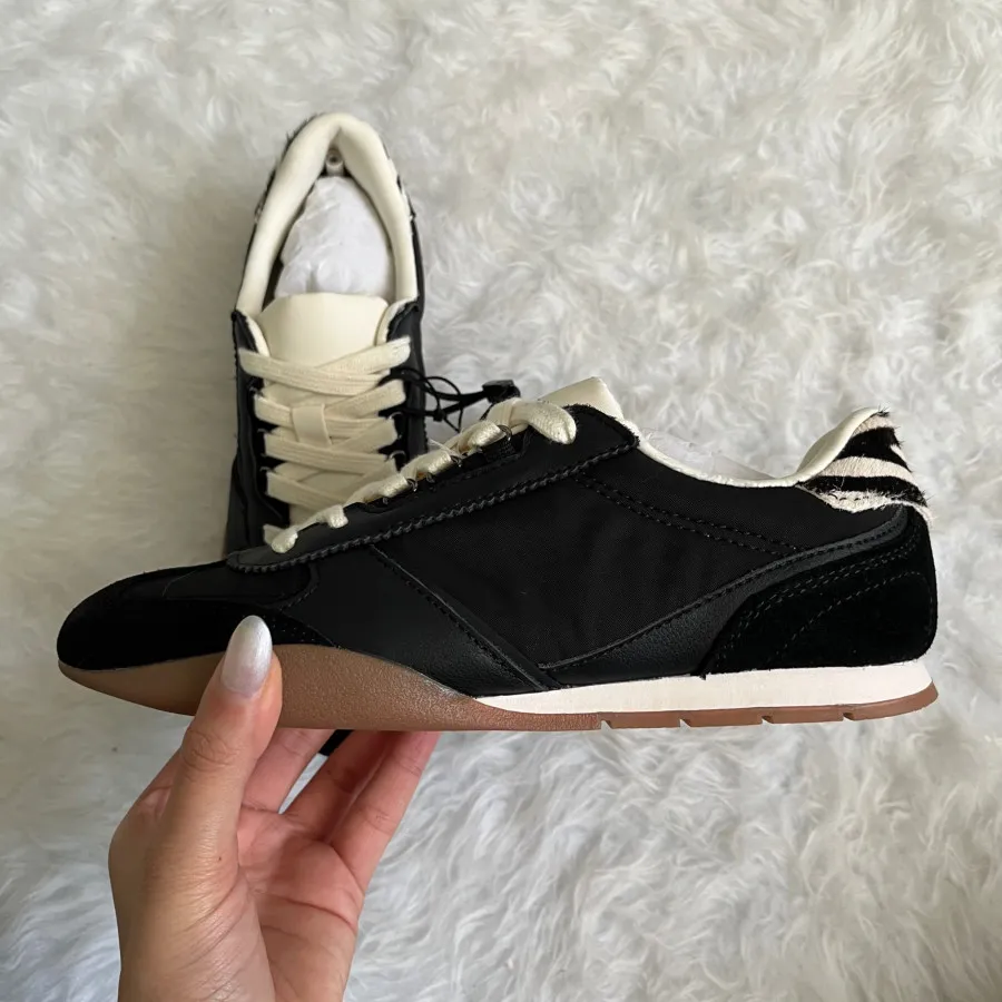 کتونی مشکی زارا