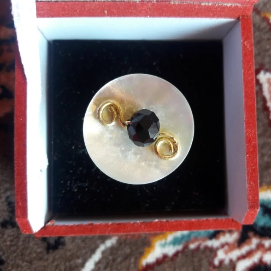 انگشتر صدفی