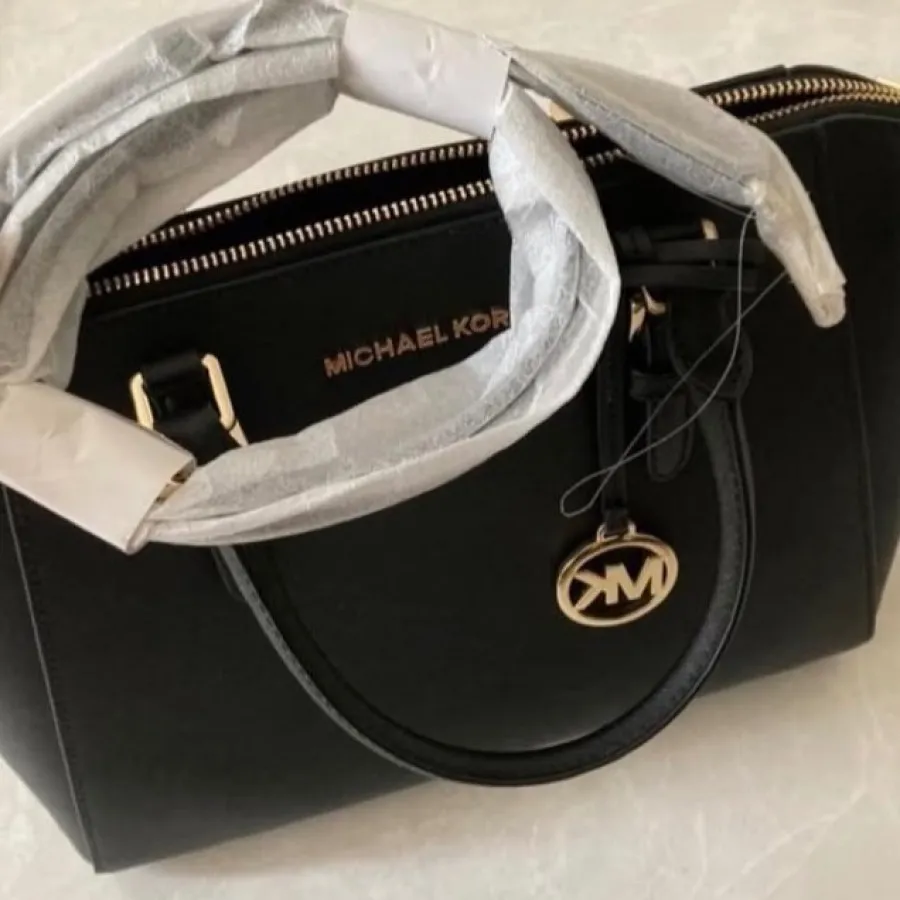 کیف مایکل کورس زنانه