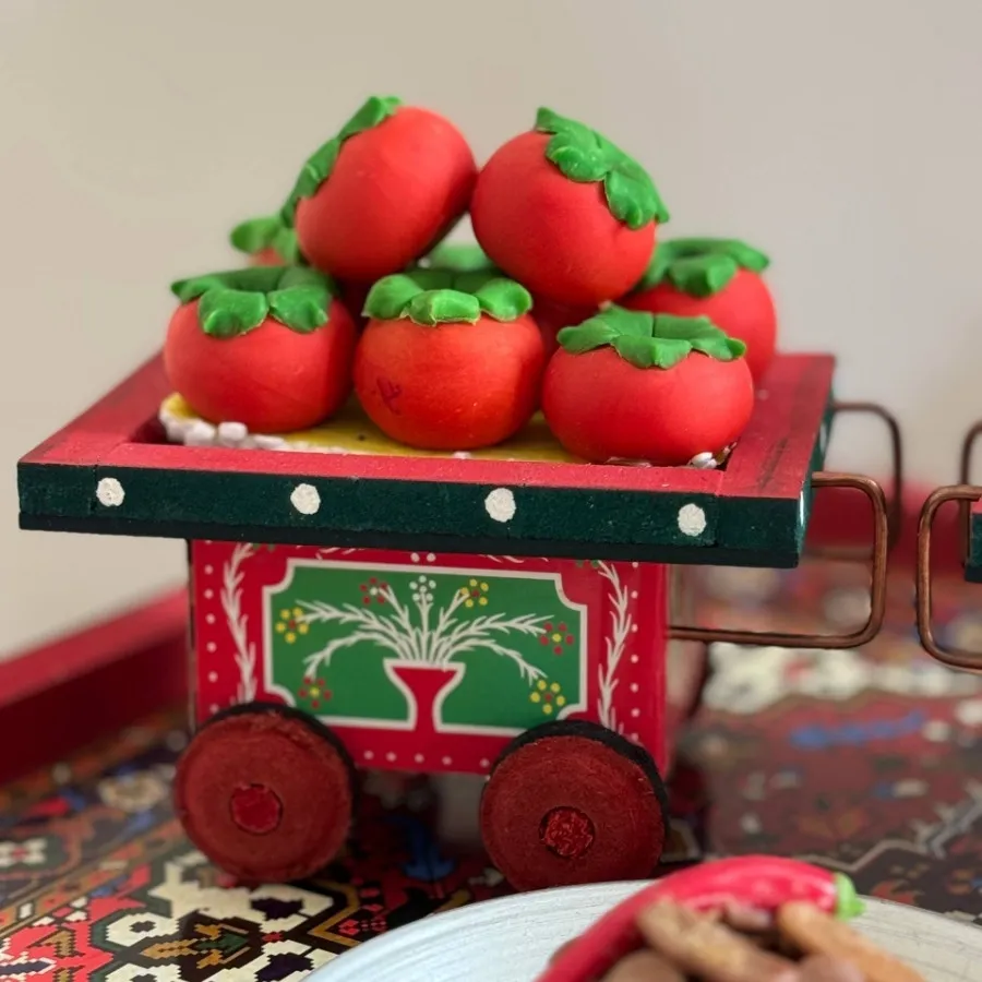 گاری چوبی یلدا