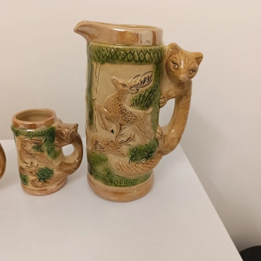 پارچ و لیوان سفالی قدیم