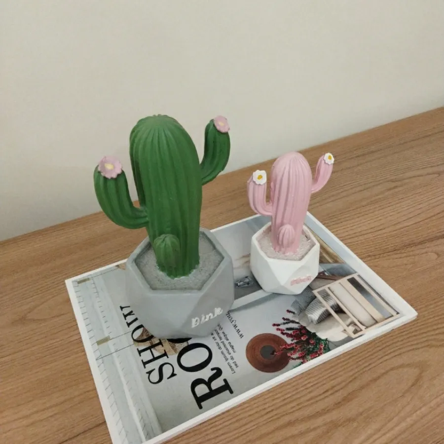 مجسمه کاکتوس