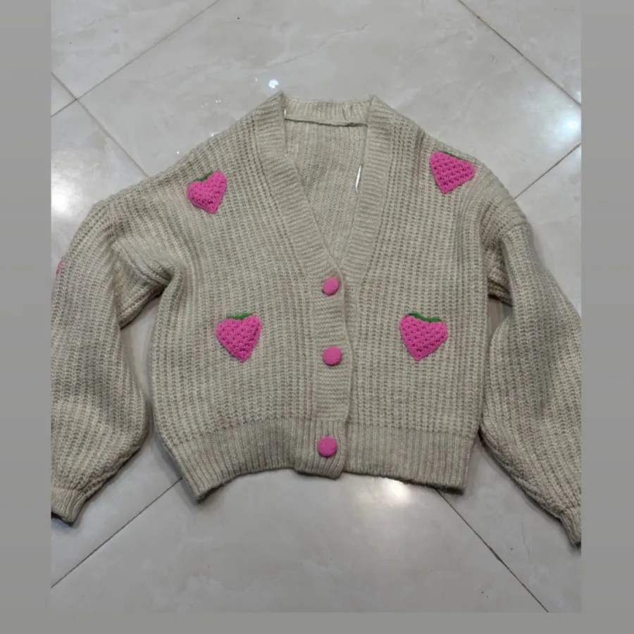 بافت توت فرنگی با شلوار