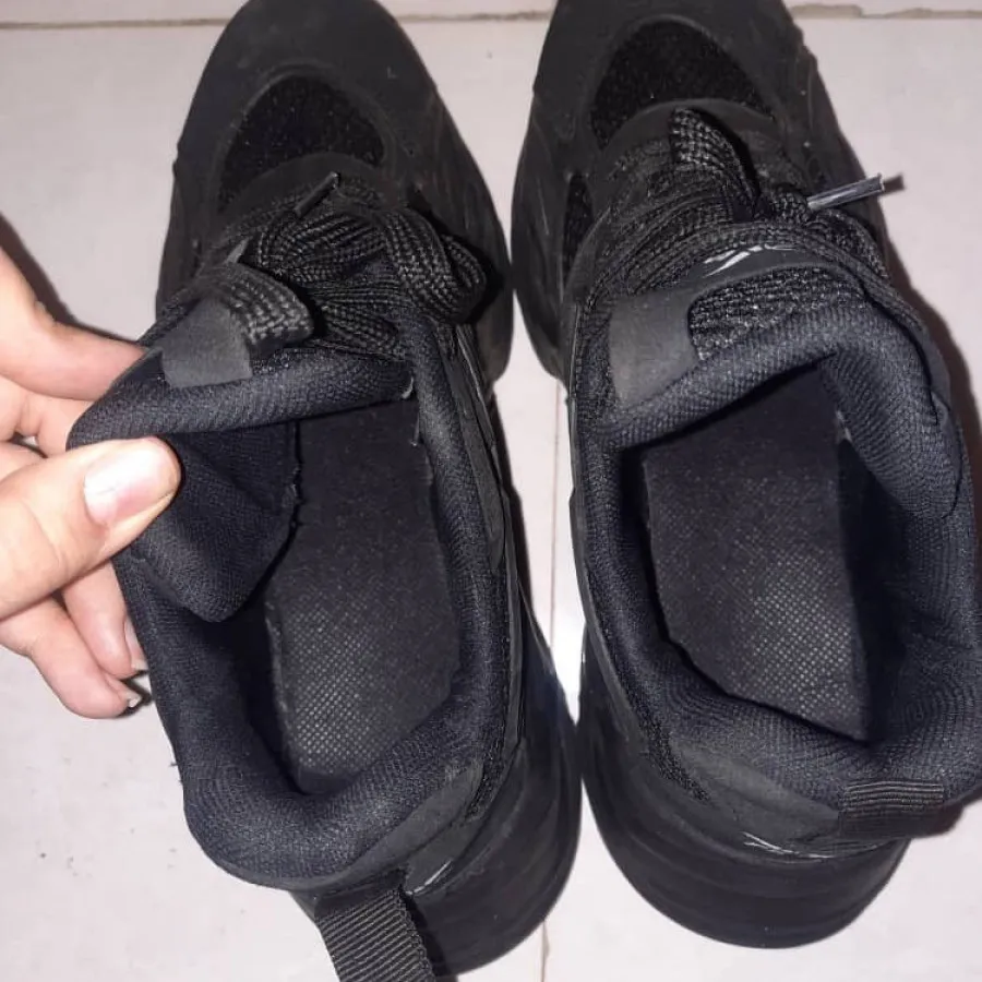 کتانی زنانه مشکی جذاب