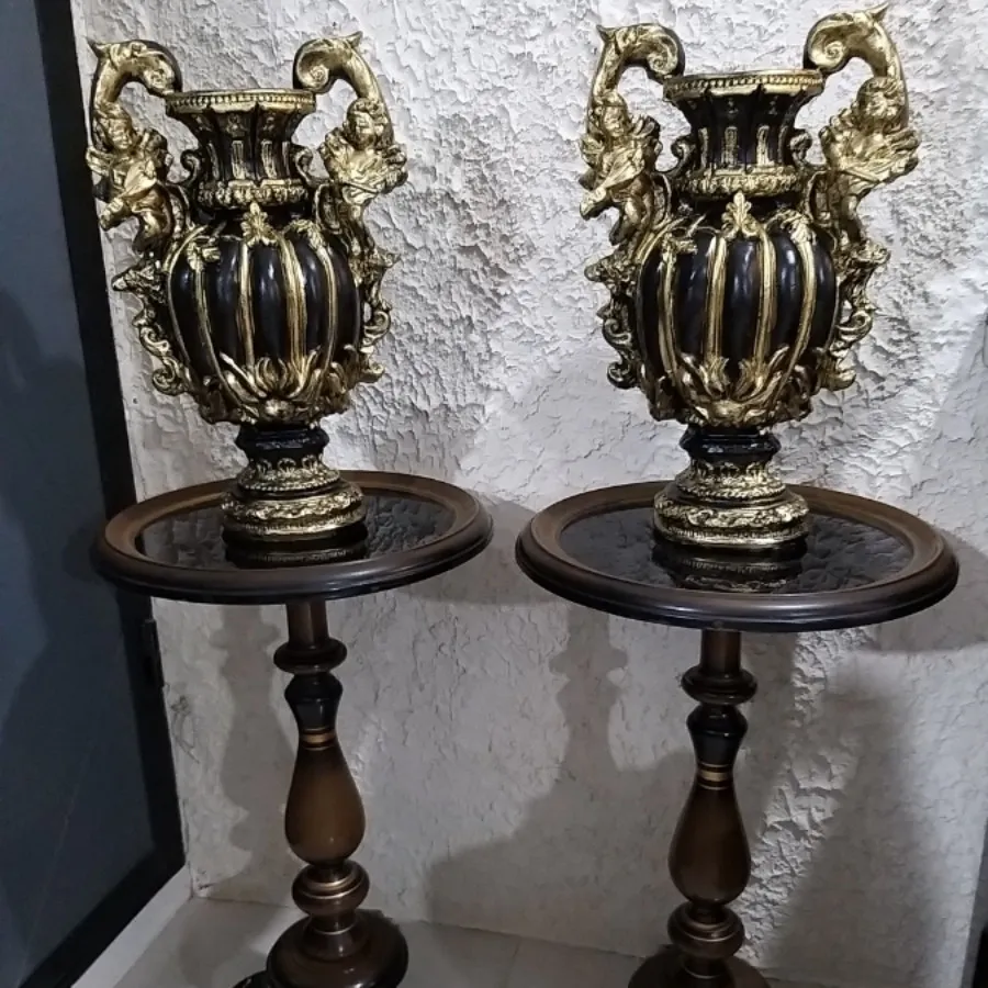 یک جفت گلدان