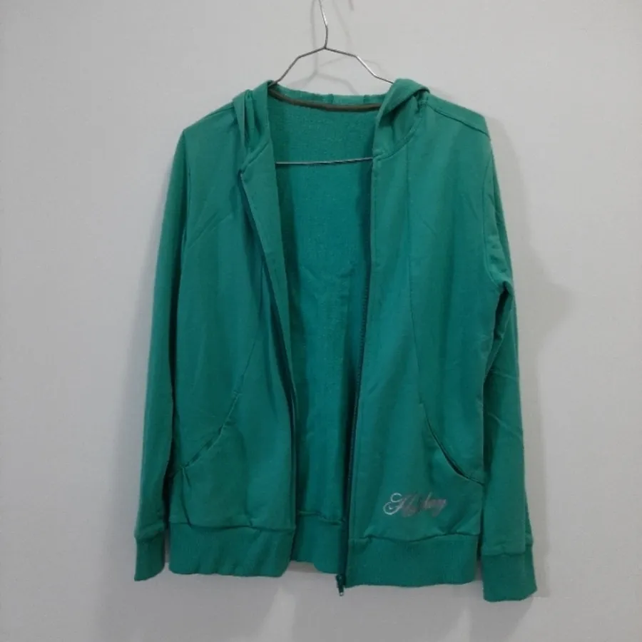 سویشرت و شلوار هالیدی