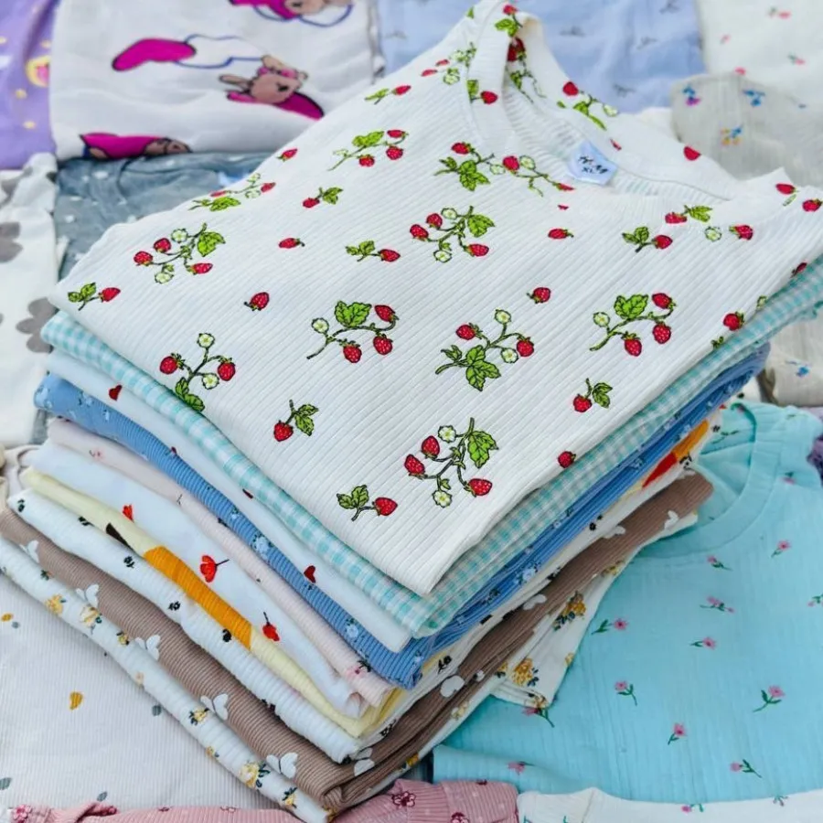 تیشرت کبریتی گلدار