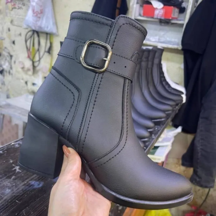 نیم بوت پاشنه دار