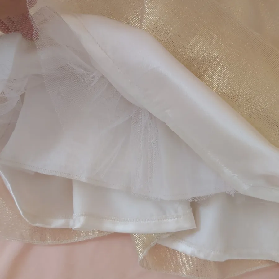 لباس مجلسی سفید طلایی