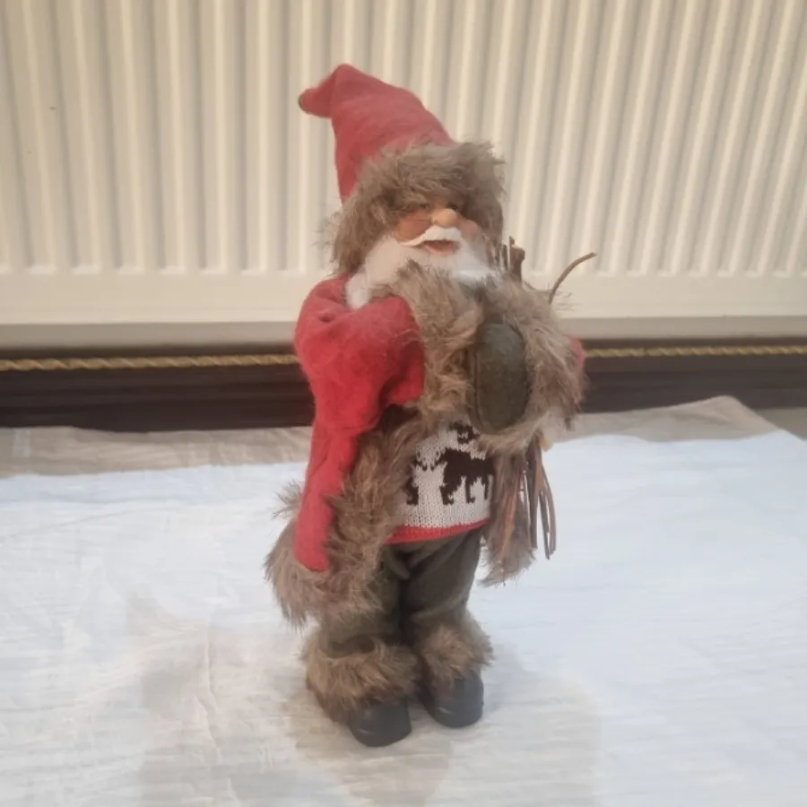 مجسمه بابا نویل