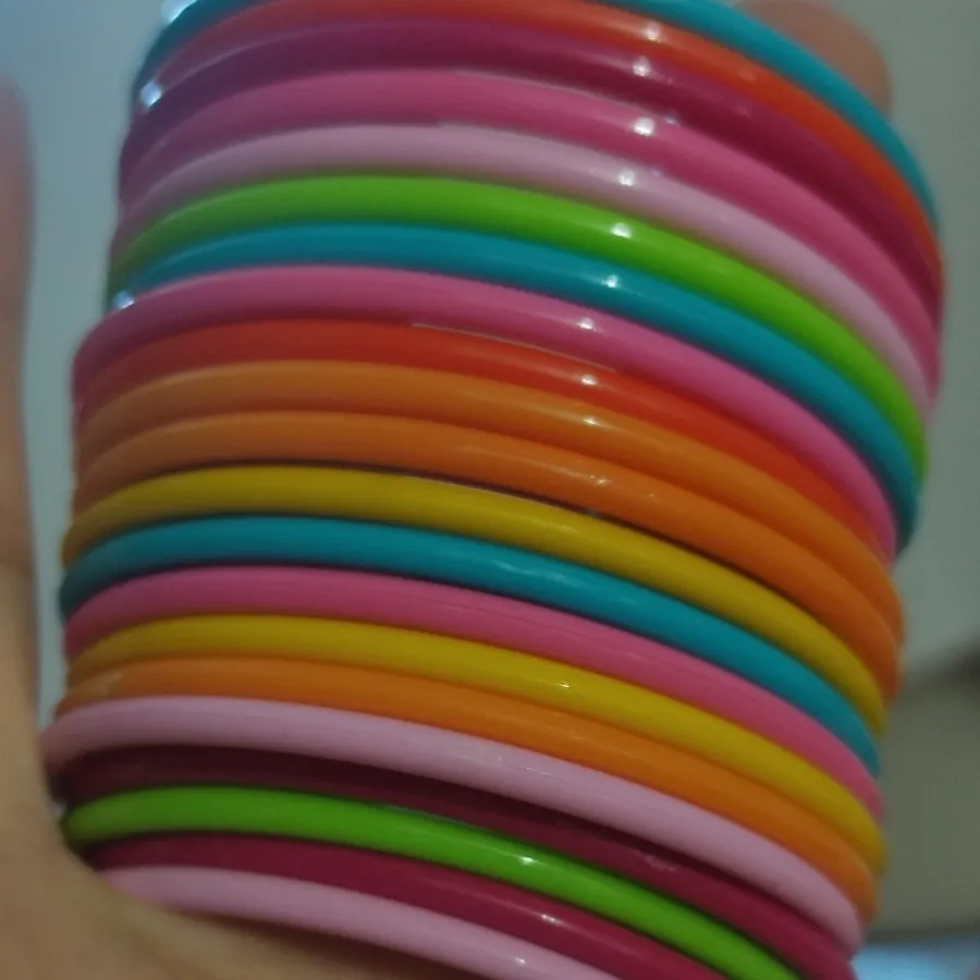 حلقه یا النگو رنگی