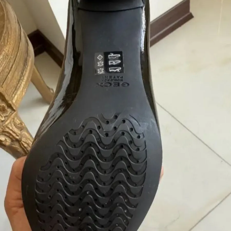 کفش 39 geox ایتالیا