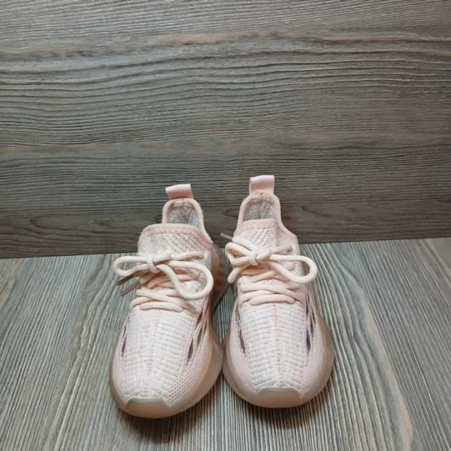 کتونی بچگانه