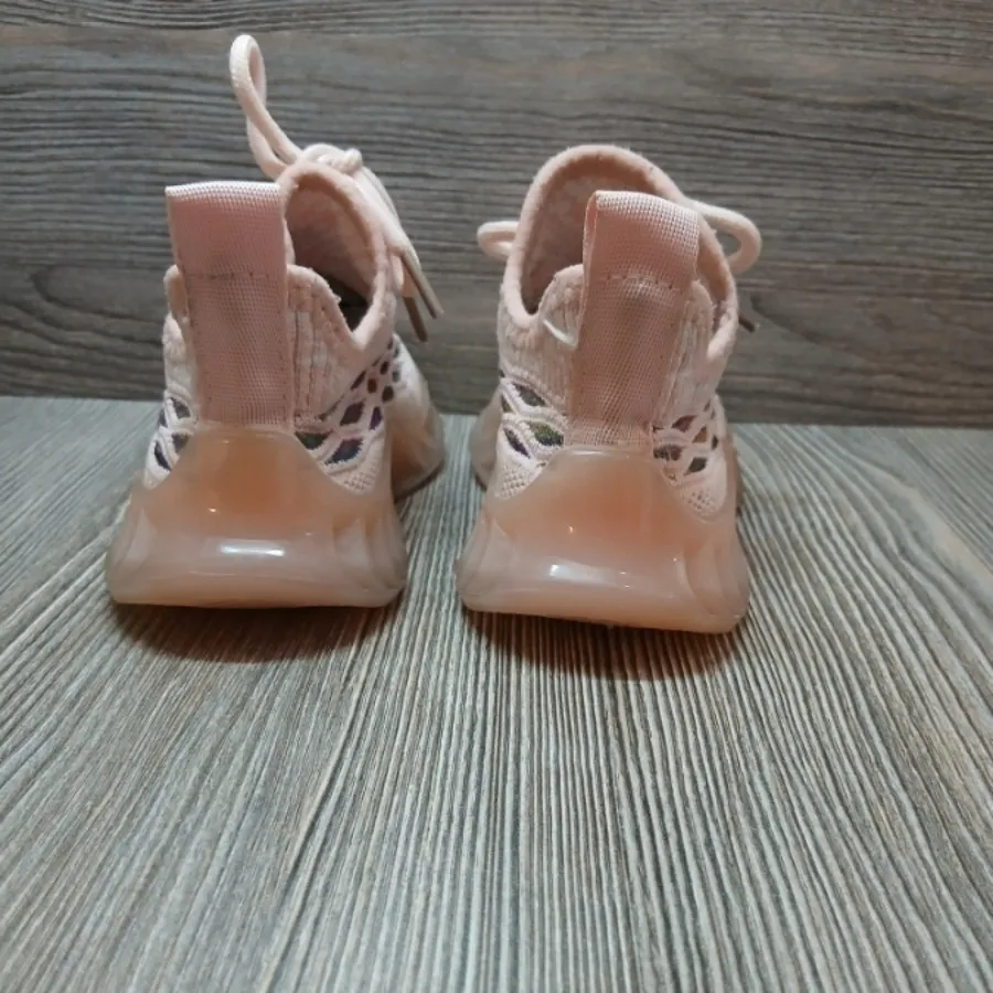 کتونی بچگانه