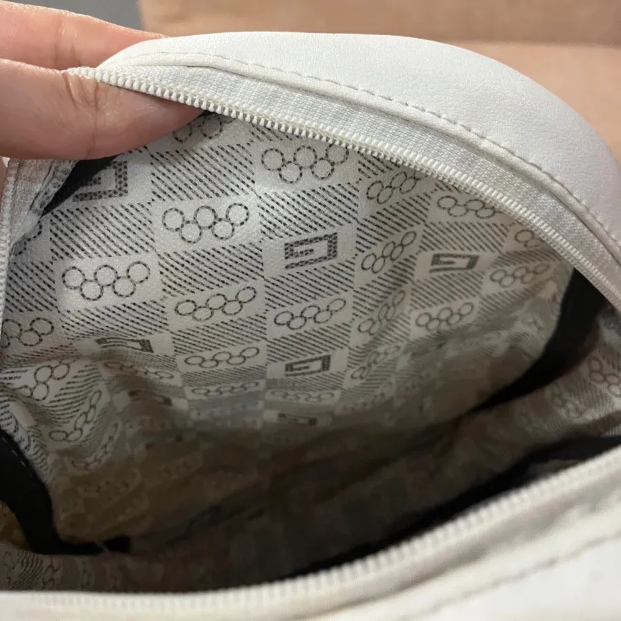 کیف کوله پیشی