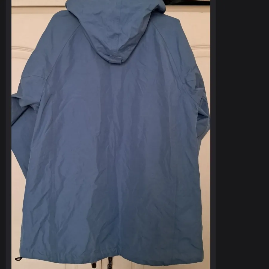 کاپشن بارانی