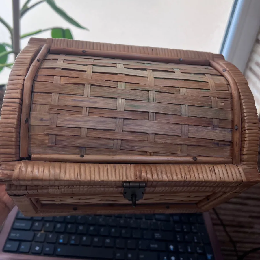 صندوق چوبی، حصیری