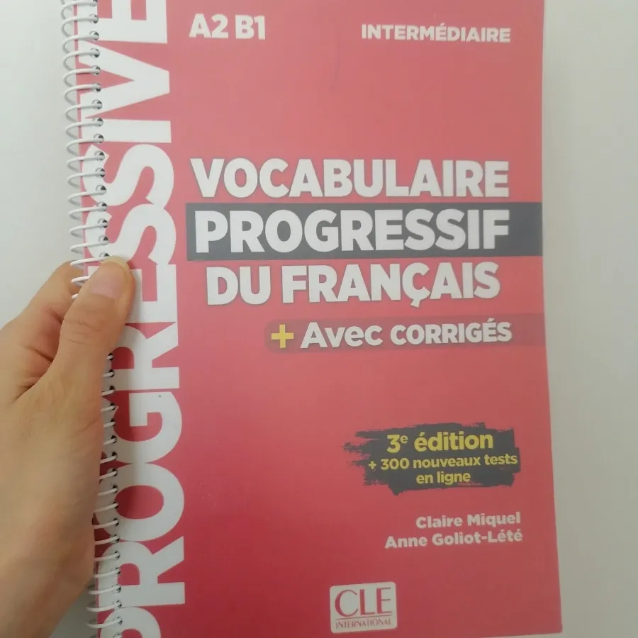 کتاب آموزش فرانسه A2B1