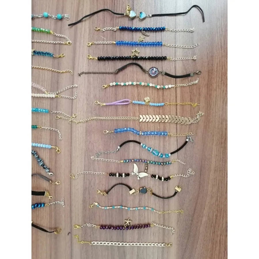 حدود 60 عدد دستبند