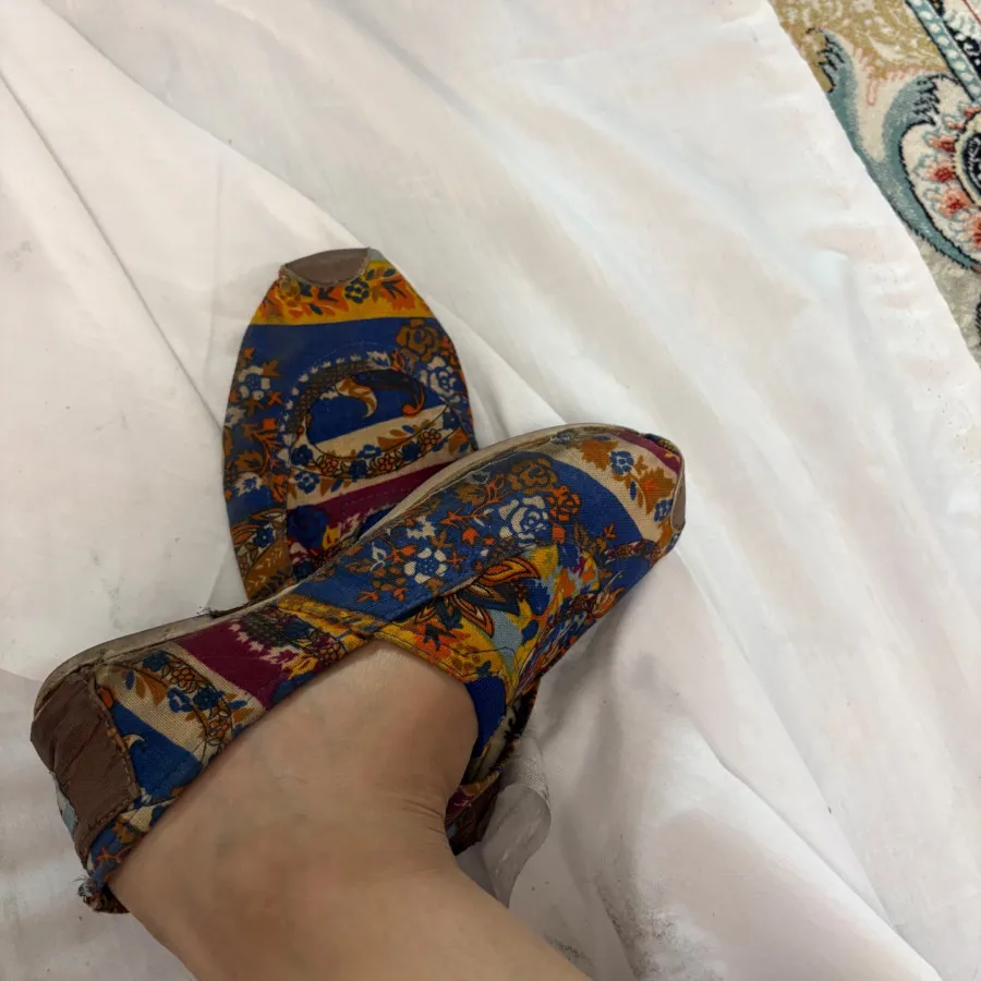 کفش برند تامز