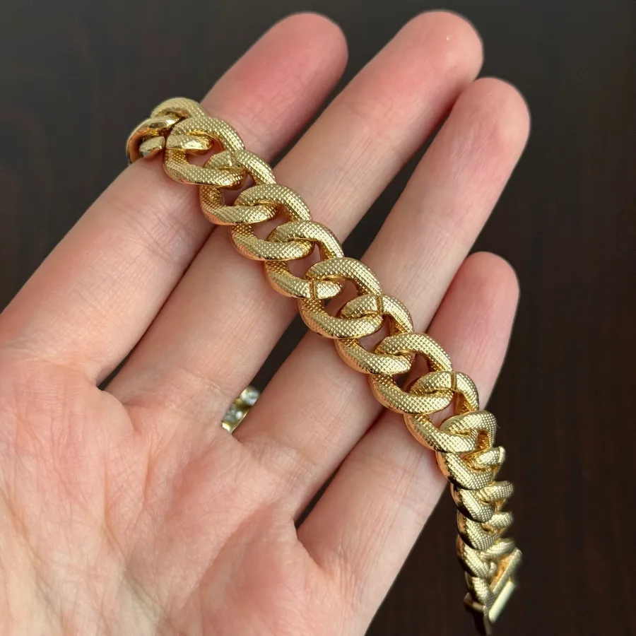 دستبند کارتیه رنگ ثابت