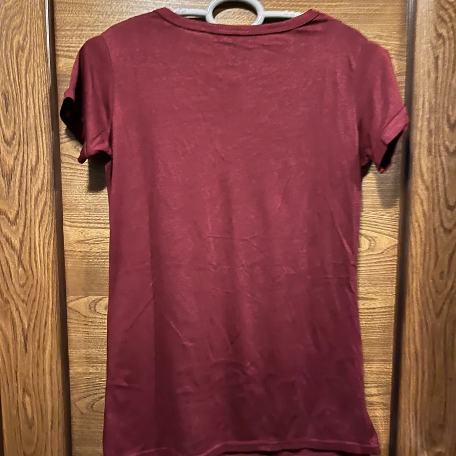 بلوز نخی زرشکی