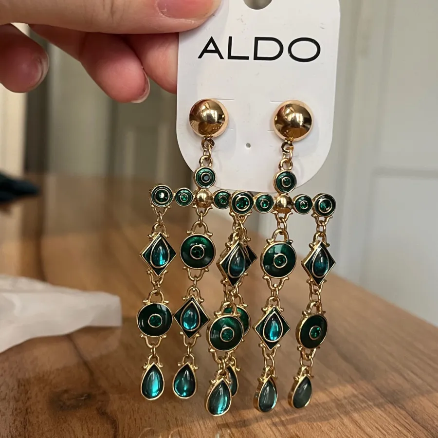 گوشواره آلدو